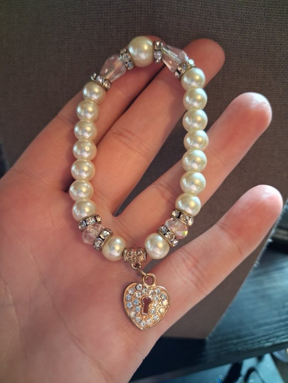 Stretchy Heart beaded bracelet